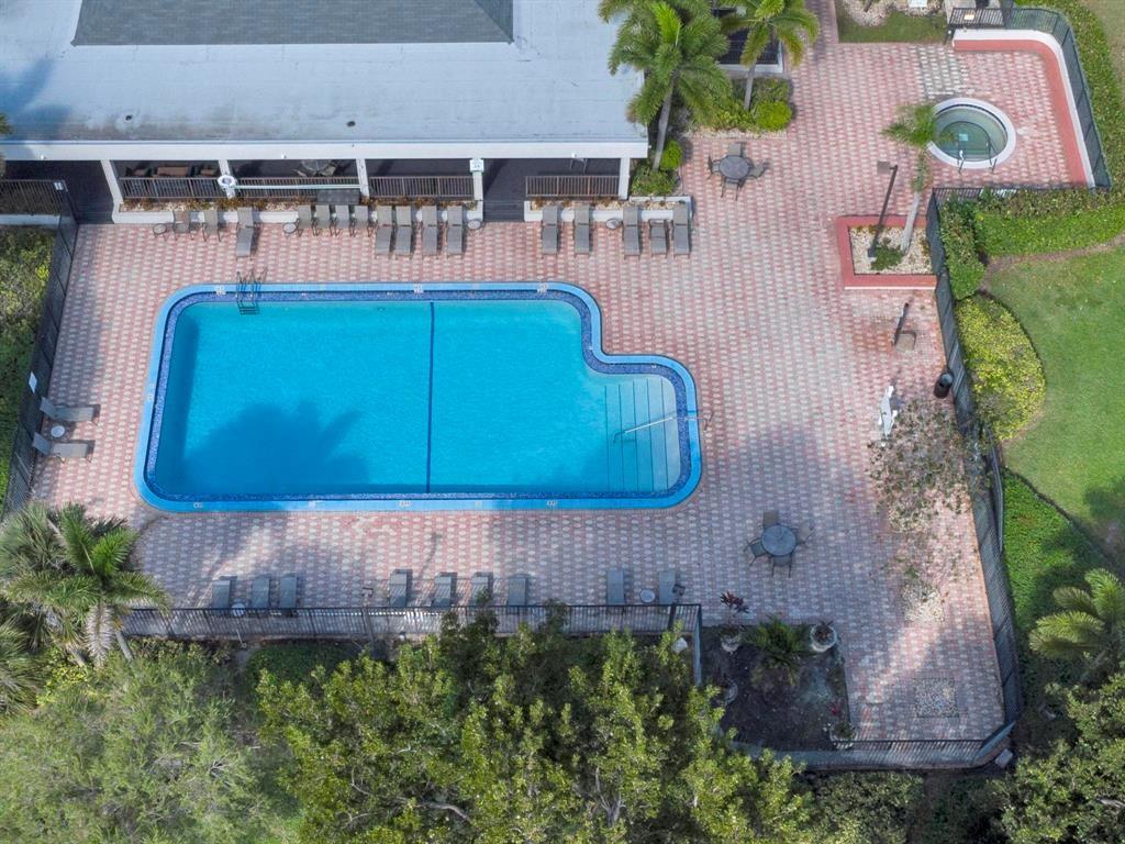 Villas At Meadow Lakes Co - Residential Lease