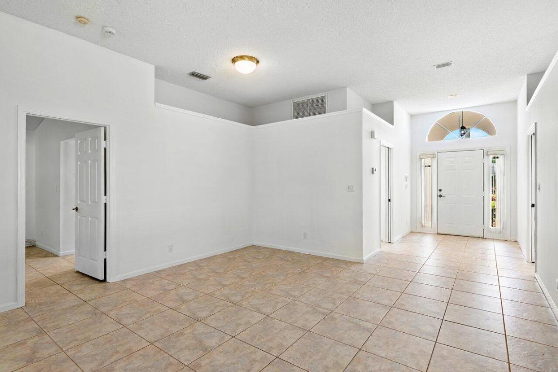 NEWPORT COVE, HAGEN RANCH HEIGHTS - Residential