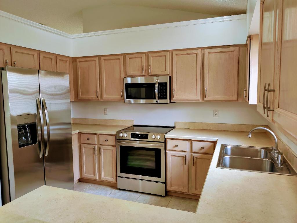 NEWPORT COVE, HAGEN RANCH HEIGHTS - Residential