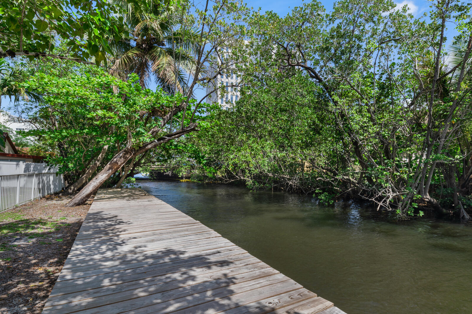 TARPON RIVER PARK - Residential