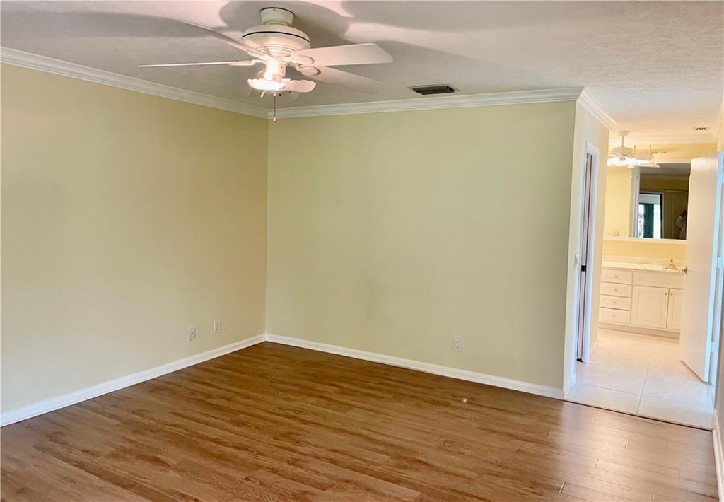 Eaglewood & Rep 02 Port - Residential