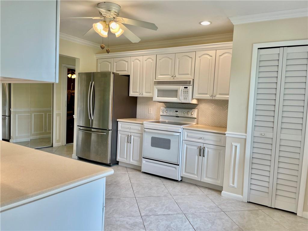 Eaglewood & Rep 02 Port - Residential