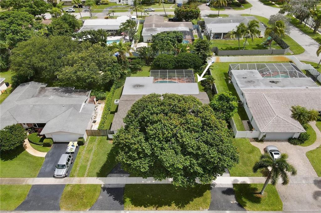 Hollywood Hills 6-22 B - Residential