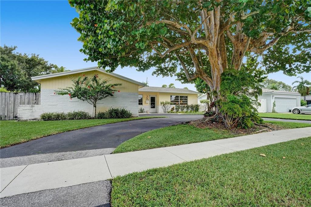 Hollywood Hills 6-22 B - Residential