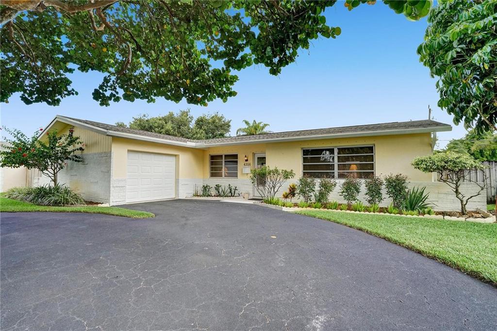 Hollywood Hills 6-22 B - Residential