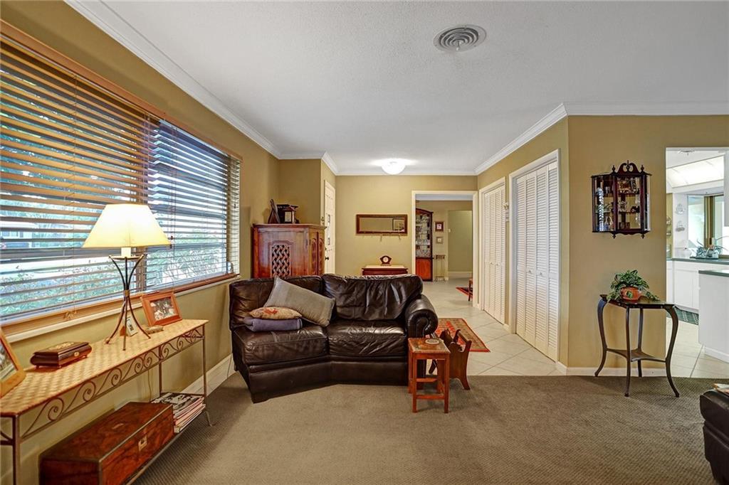 Hollywood Hills 6-22 B - Residential