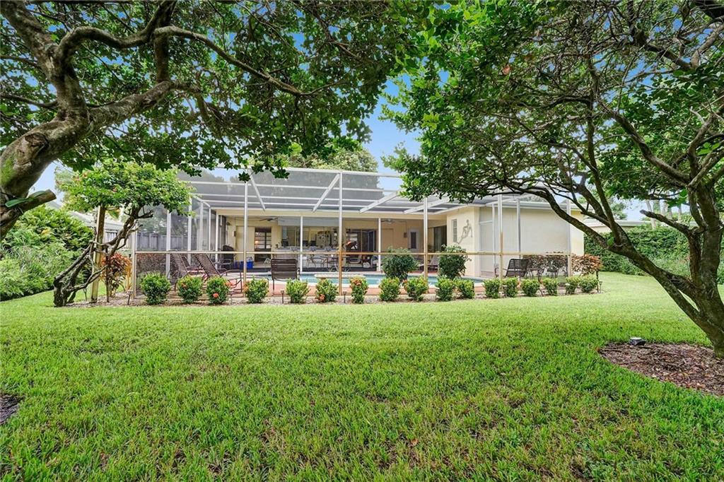 Hollywood Hills 6-22 B - Residential