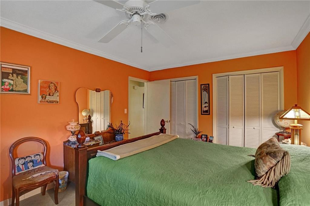 Hollywood Hills 6-22 B - Residential