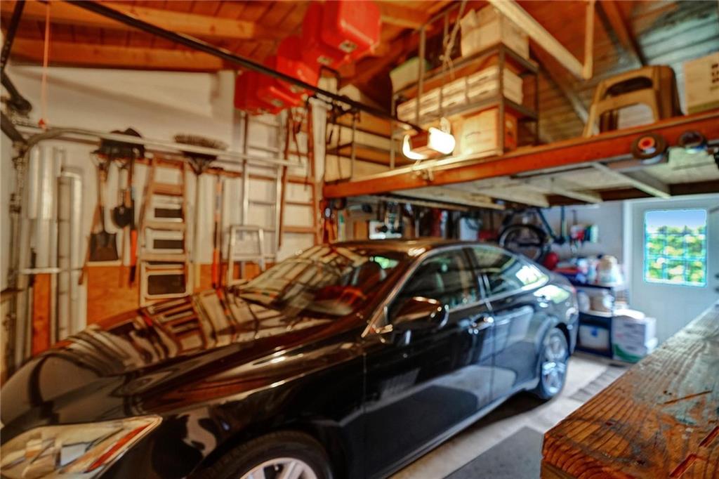 Hollywood Hills 6-22 B - Residential