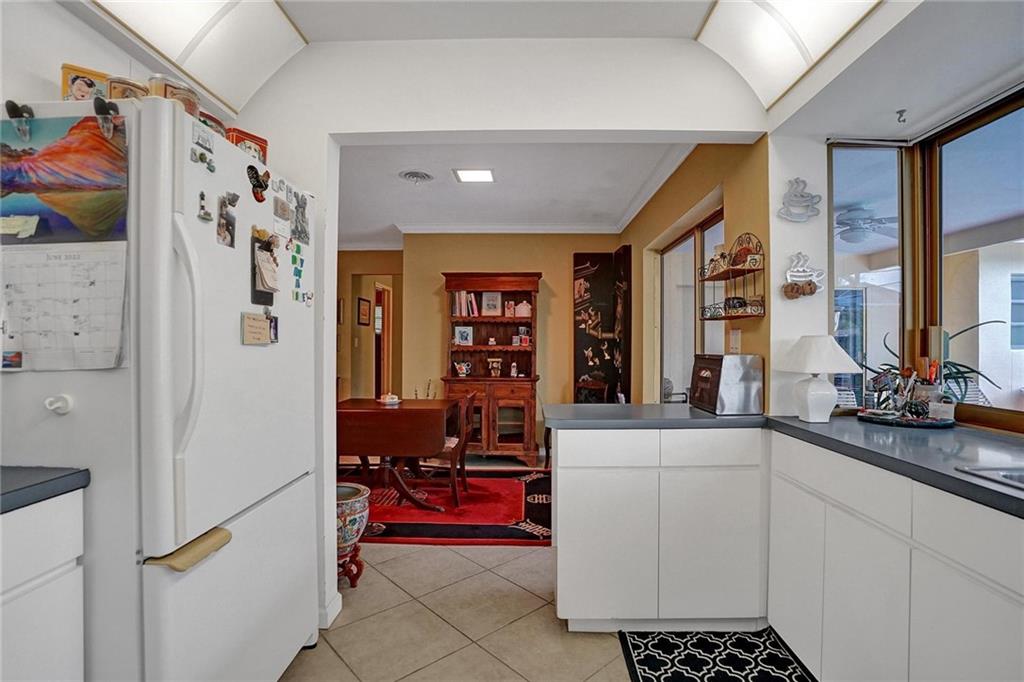 Hollywood Hills 6-22 B - Residential