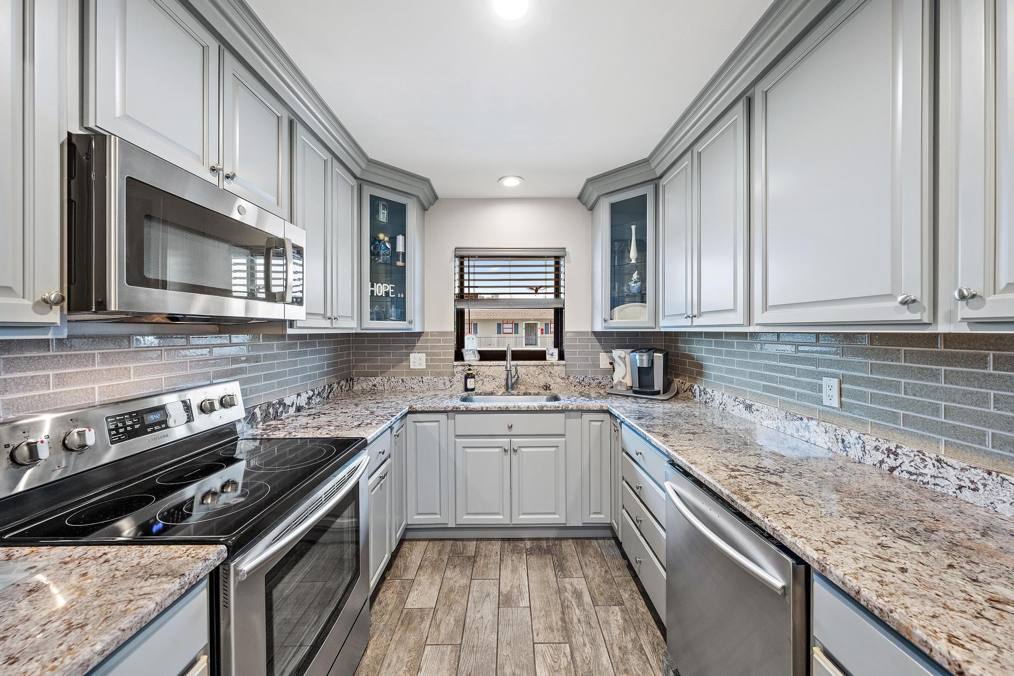 755 Saturn Street E203