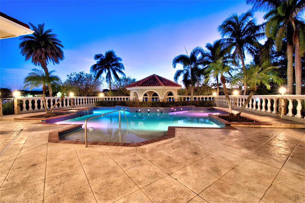 WELLINGTON AERO CLUB OF T - Residential