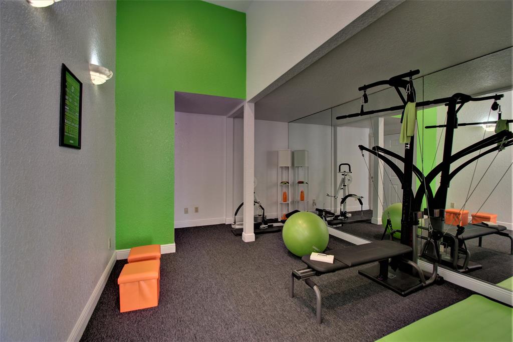 WELLINGTON AERO CLUB OF T - Residential