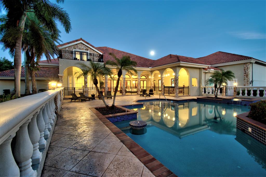 WELLINGTON AERO CLUB OF T - Residential