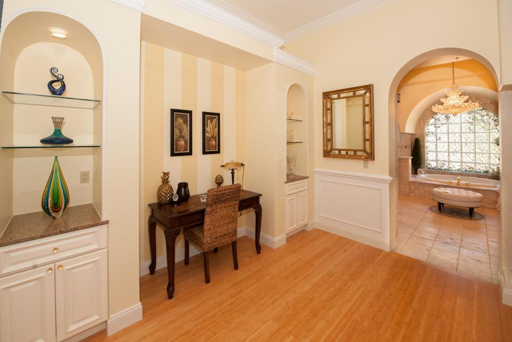 WELLINGTON AERO CLUB OF T - Residential