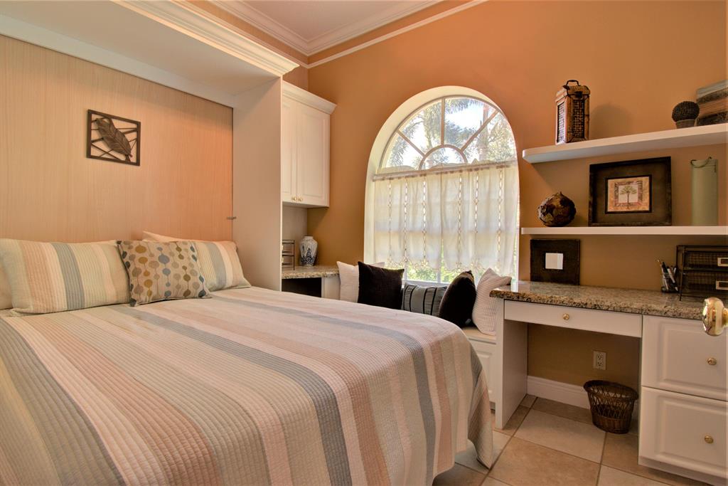 WELLINGTON AERO CLUB OF T - Residential