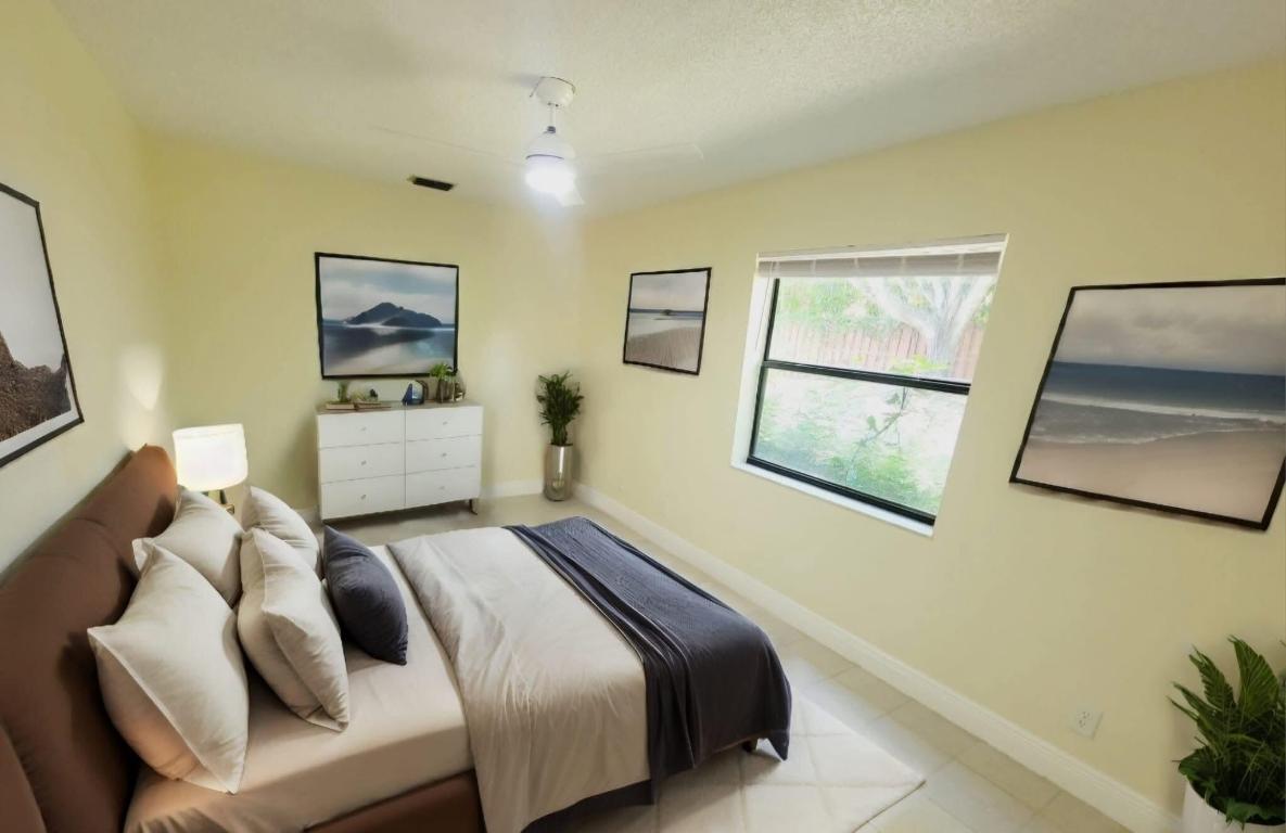 CROSSINGS OF BOYNTON BEACH COND - Residential Lease