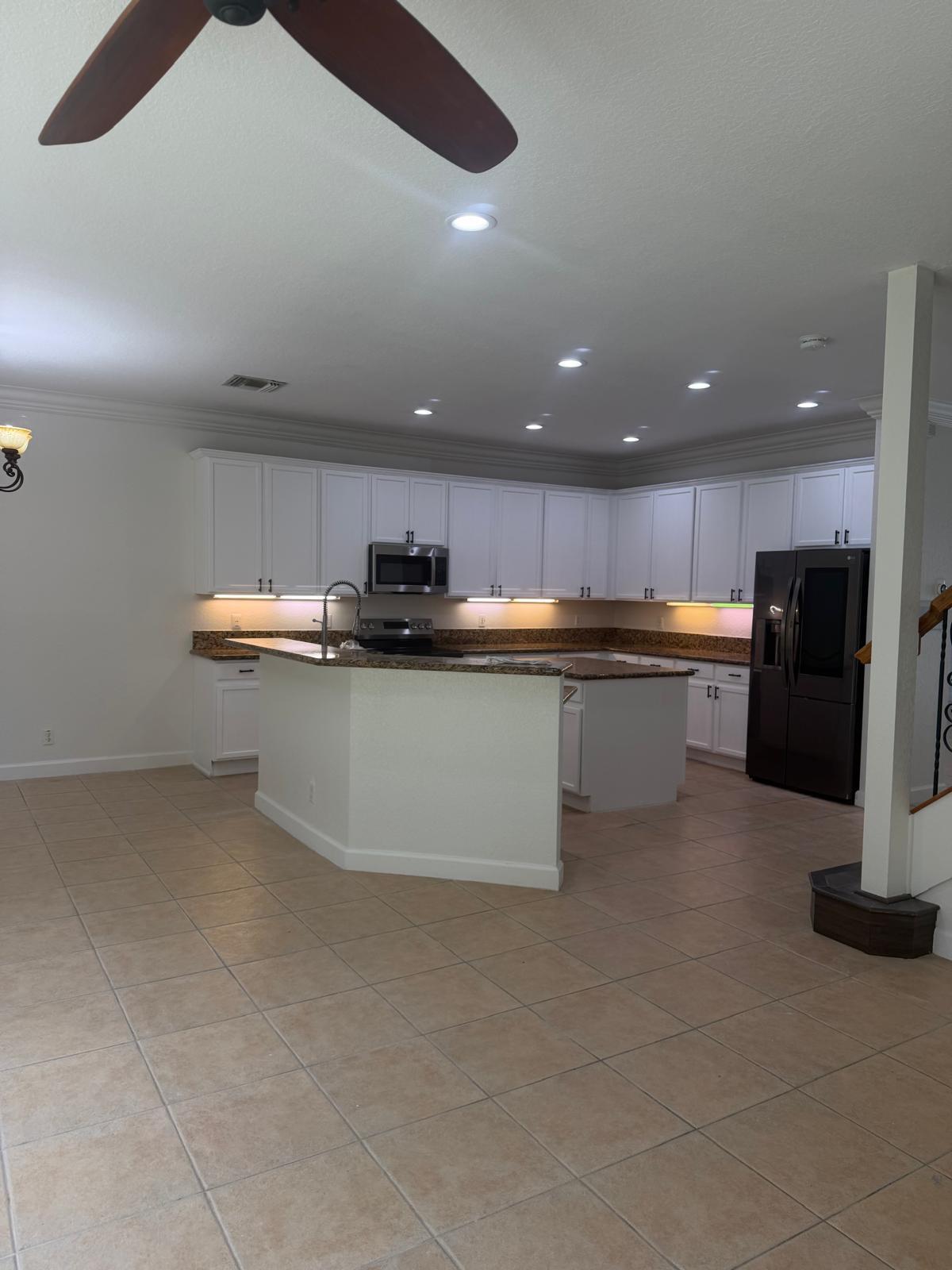 Properties 307 BERENGER Walk