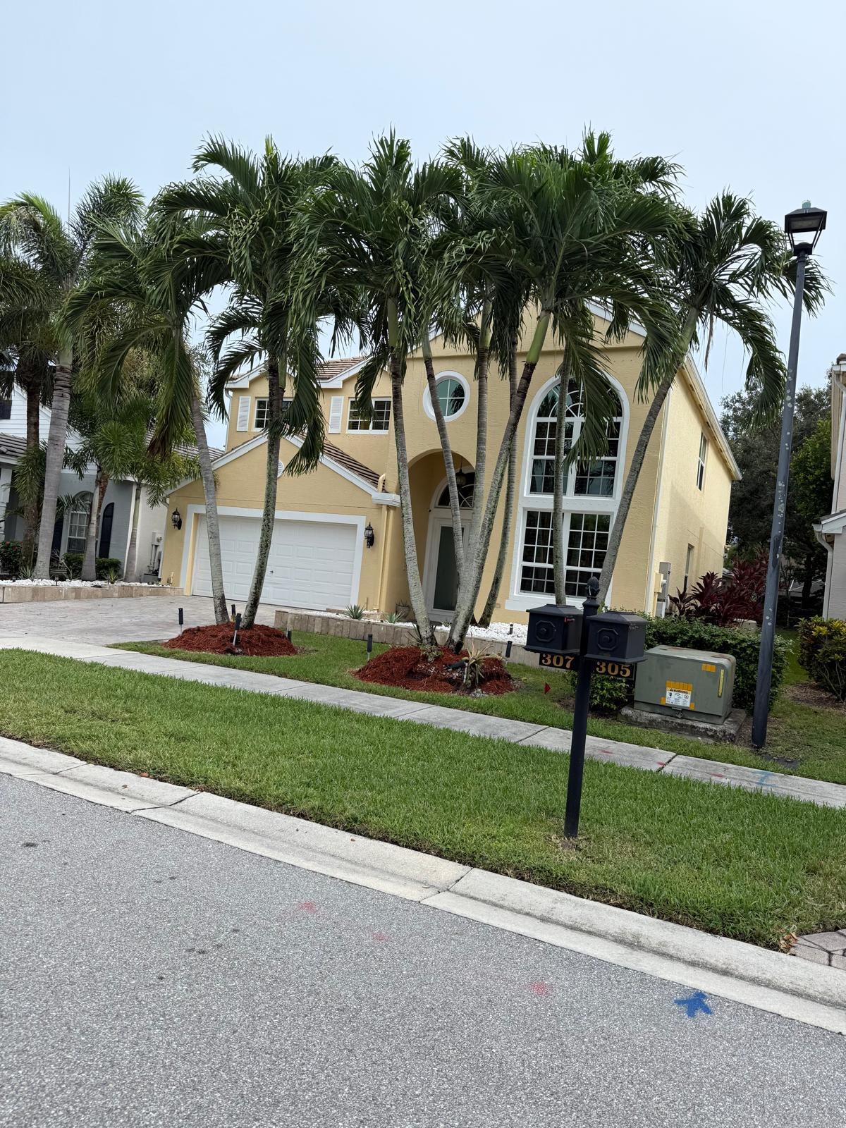 Properties 307 BERENGER Walk