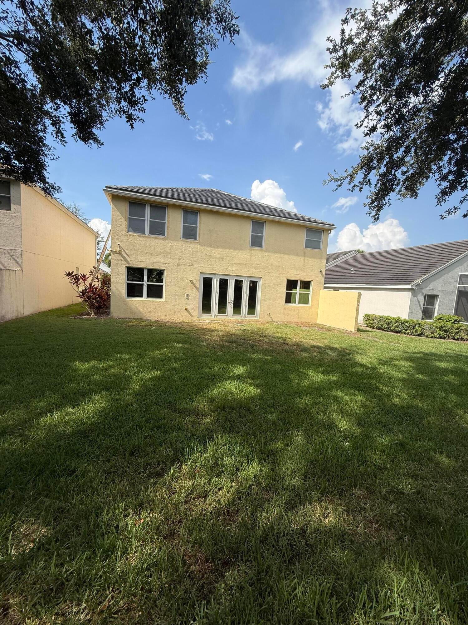 307 BERENGER Walk