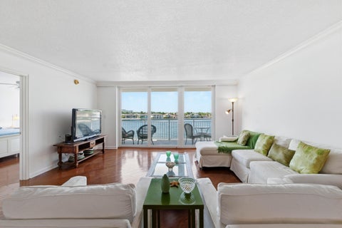 Tiny photo for 511 BAYSHORE Drive #410, Fort Lauderdale, FL 33304 (MLS # B26090898)