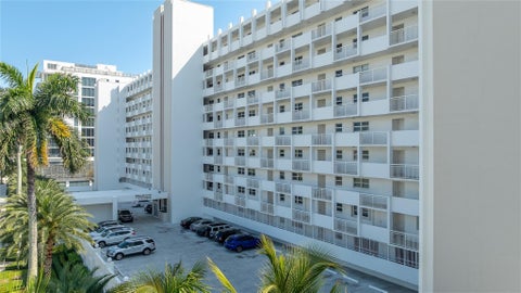 Tiny photo for 511 BAYSHORE Drive #410, Fort Lauderdale, FL 33304 (MLS # B26090898)