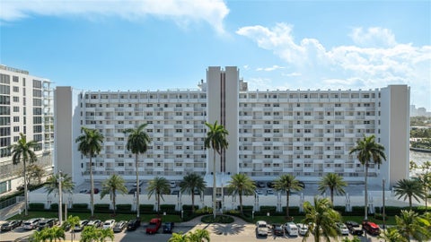 Tiny photo for 511 BAYSHORE Drive #410, Fort Lauderdale, FL 33304 (MLS # B26090898)
