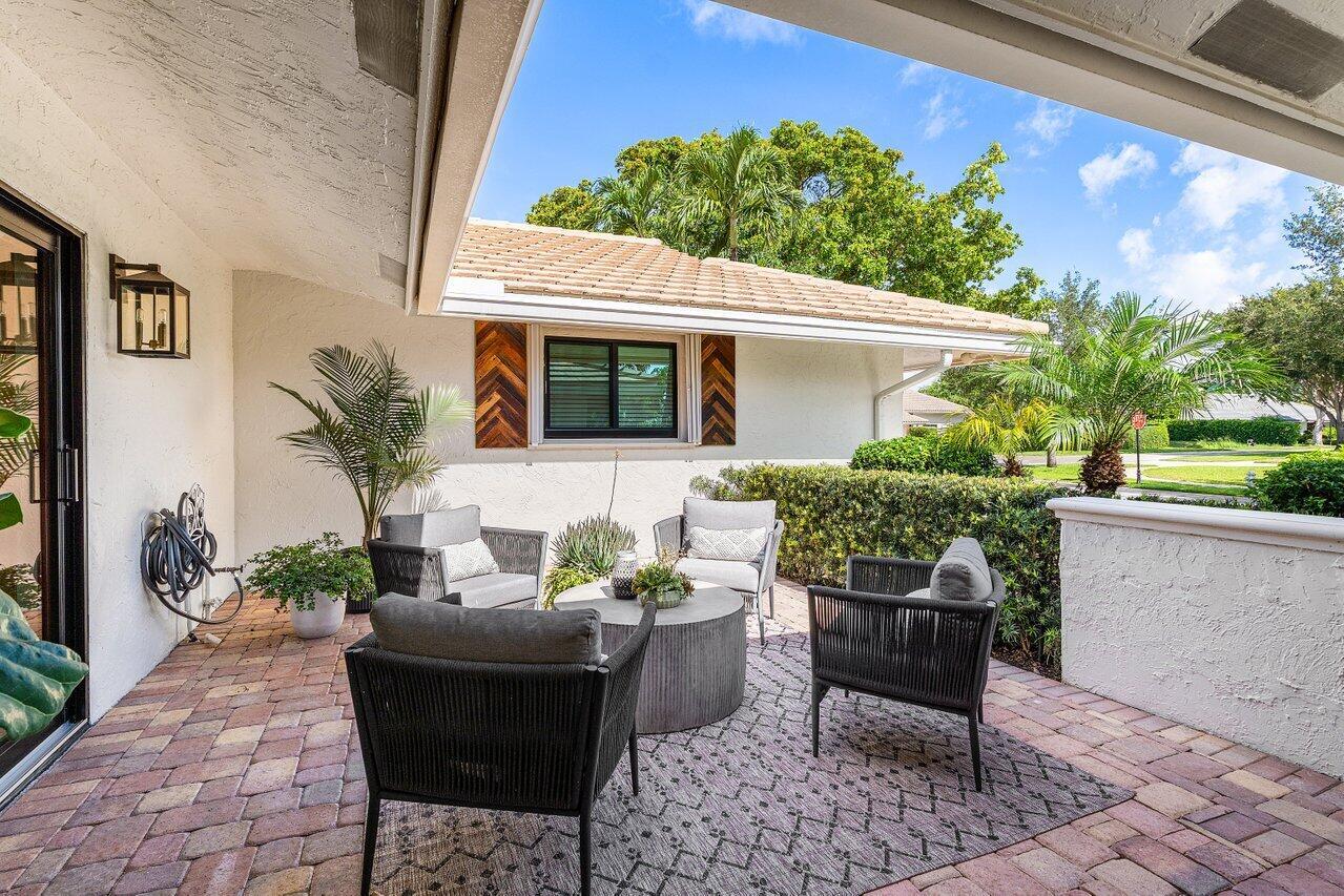 3160 Saint James Drive