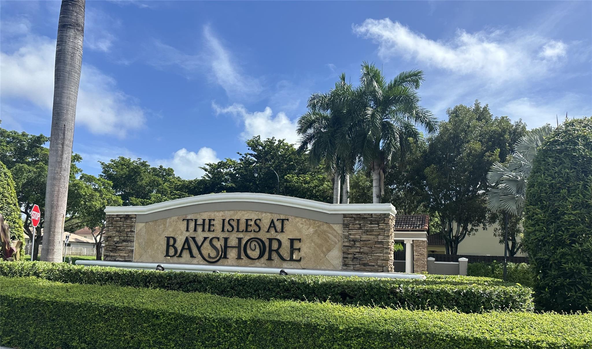 Lakes/Bay Kaye - Residential