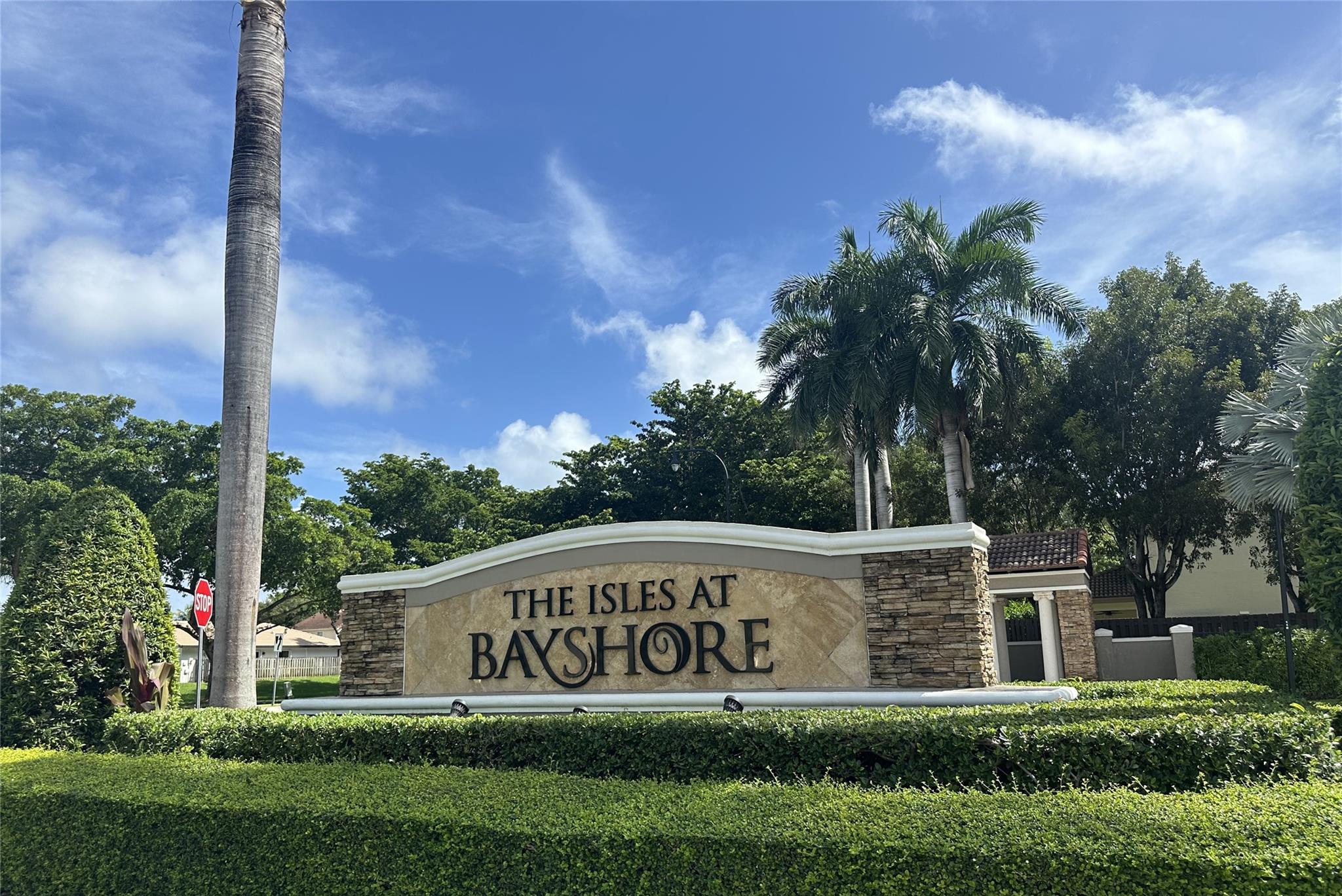 Lakes/Bay Kaye - Residential