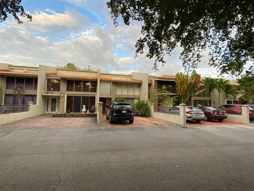 OPEN HOUSE 12-6 FROM  1:30 TO 4 PM
Must see it to appreciate it! Beautiful place to call home. Resort style living in South Florida, beautiful townhouse in prime location on the Golf Course with 3 bedroom and 2.5 bath. 1 Huge primary bedroom on first floor, Second bedroom suite with balcony  and third bedroom  upstairs with a lot of closet space. High ceiling, screen patio with view to the golf grounds. Great Club House with pool, sauna and tennis court. Easy access to major highways, Sawgrass Mall, and Ft Lauderdale Airport.