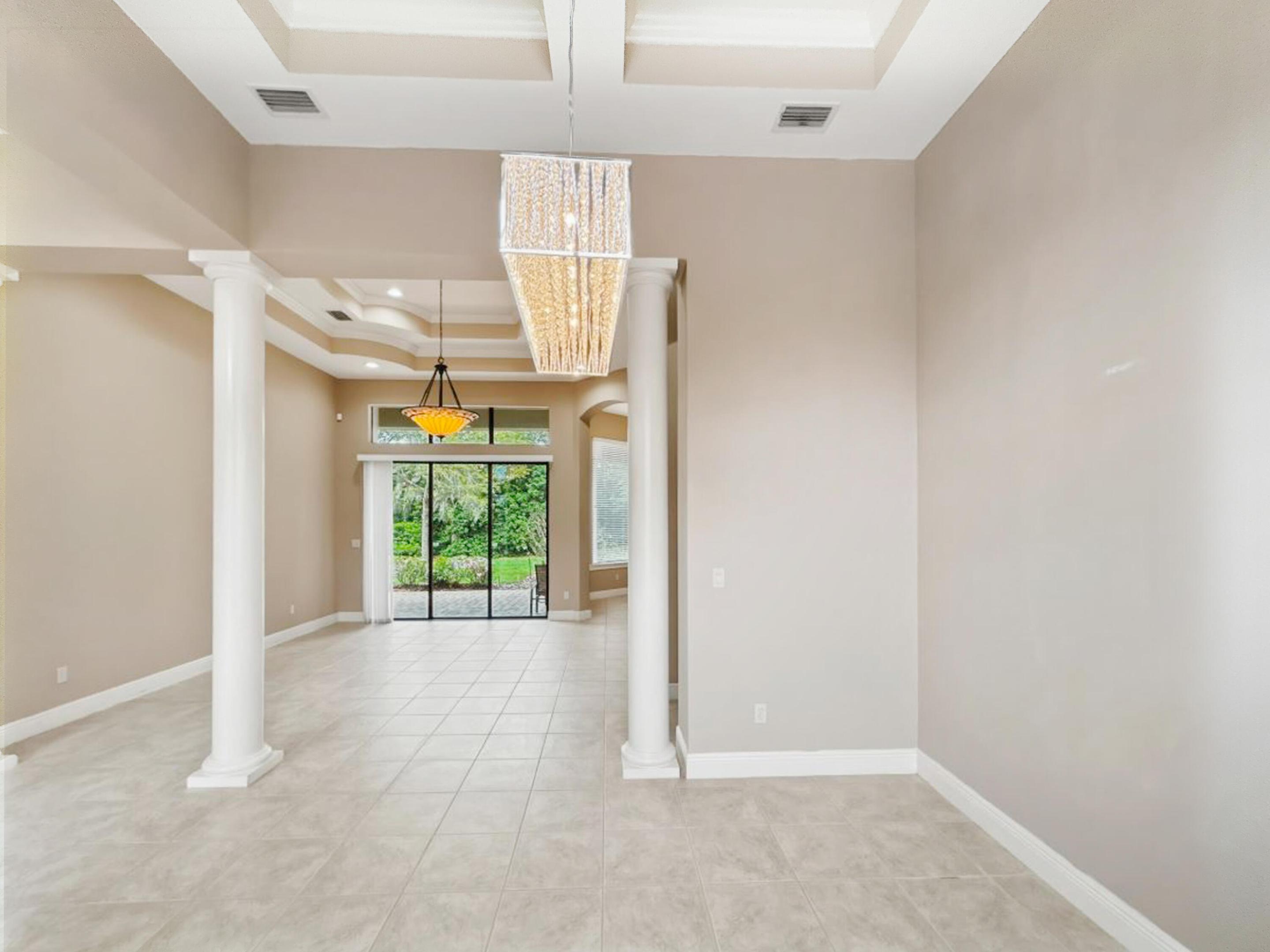 Las Colinas - Residential