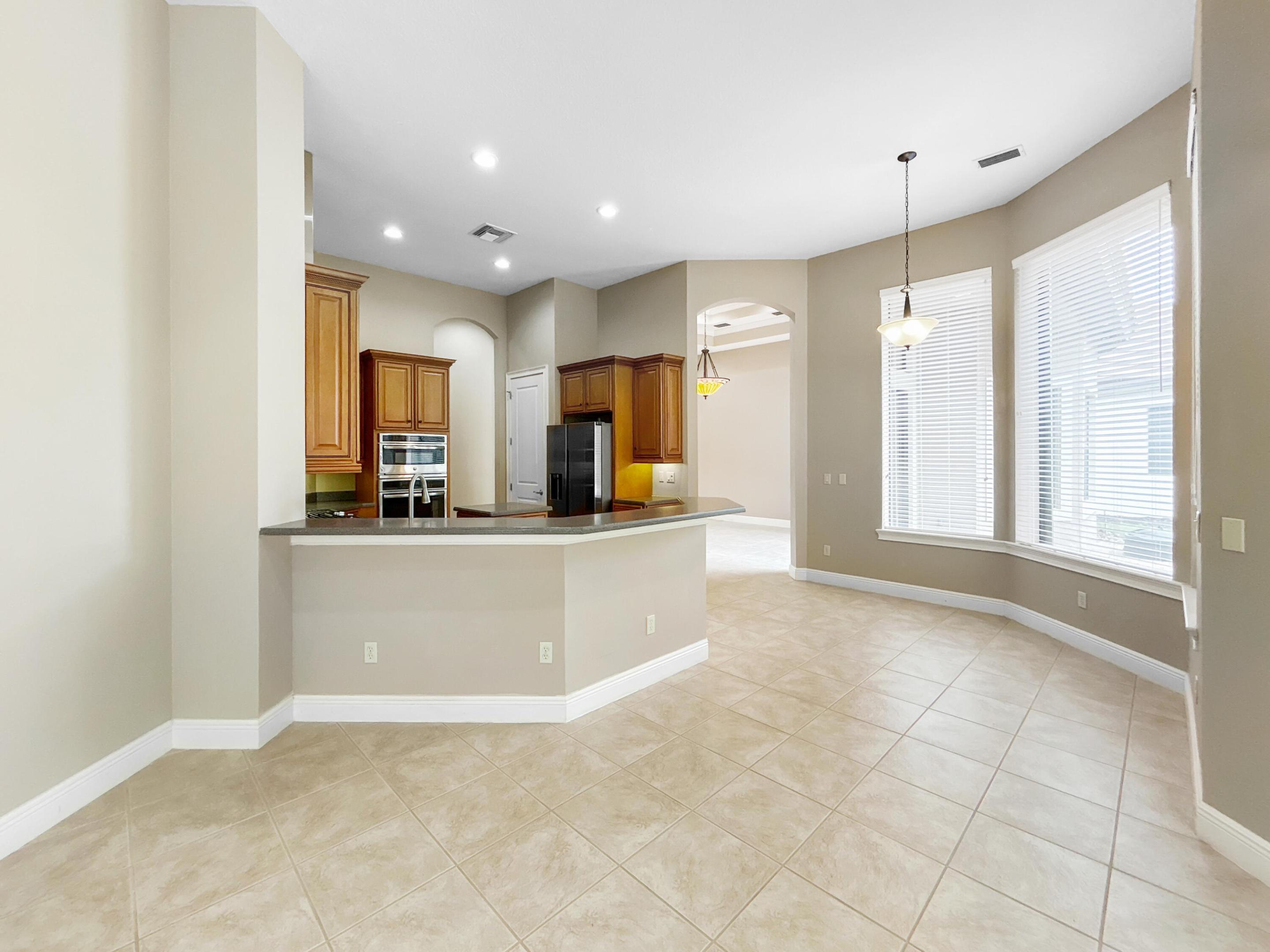 Las Colinas - Residential