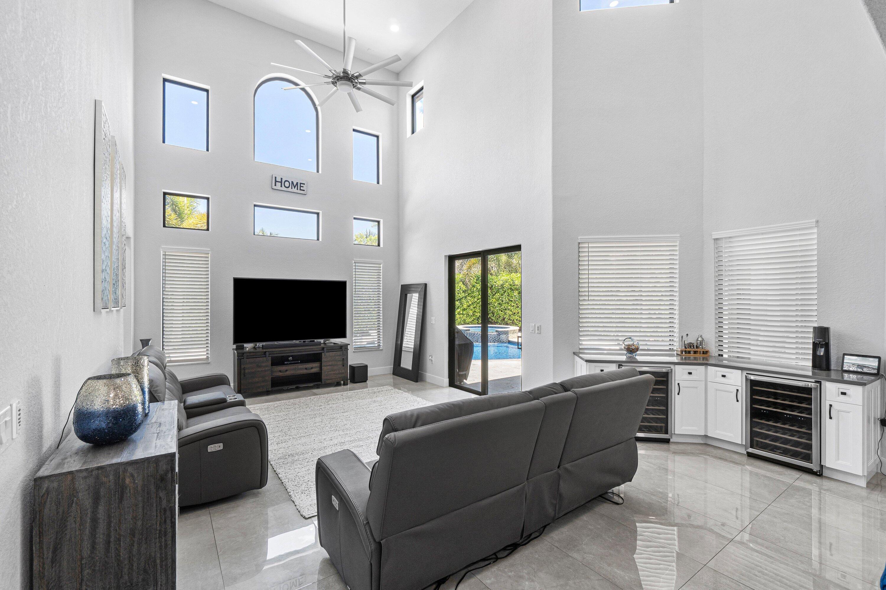 735 NW 124TH Avenue