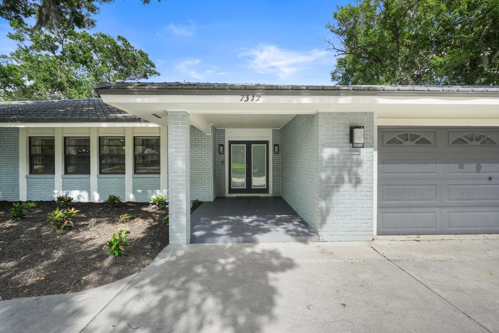 Photo of 7312 Elyse Circle, Port Saint Lucie, FL 34952 (MLS # B26020587)