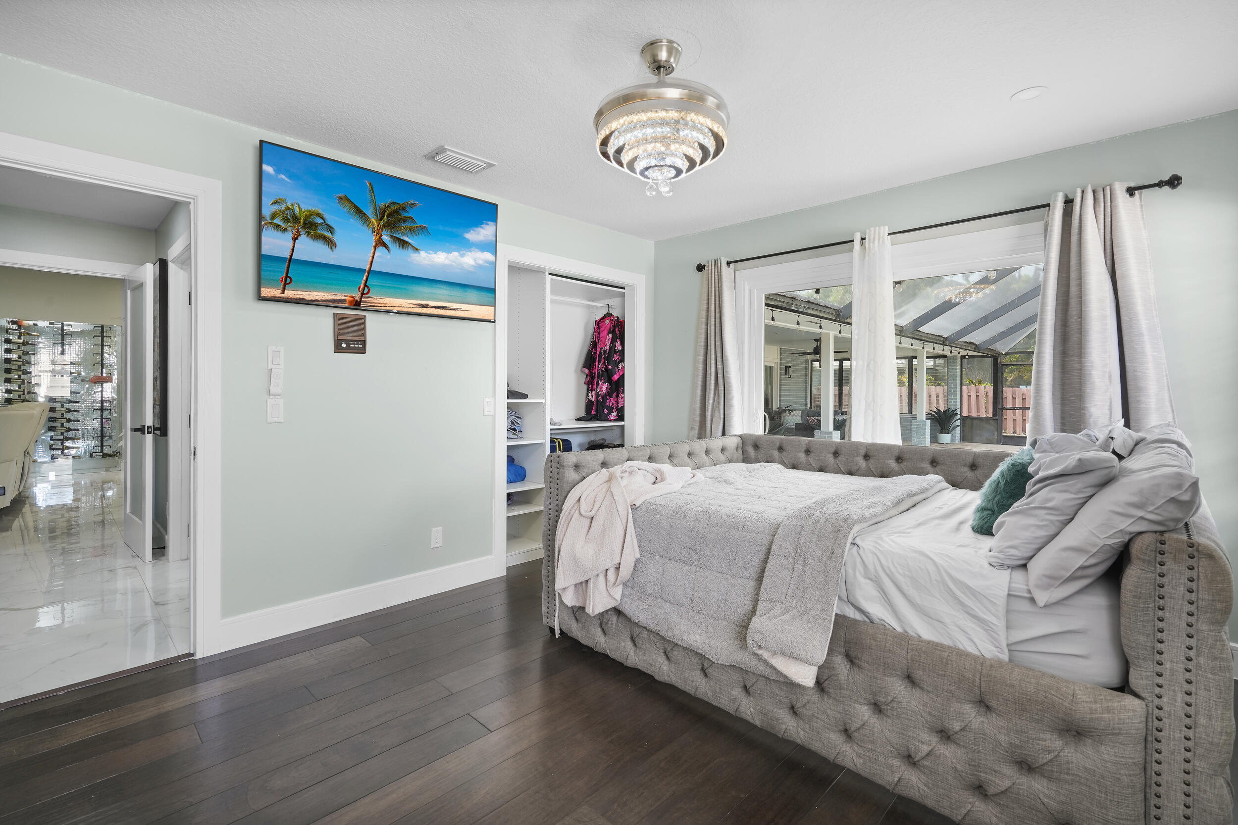 RIVERS EDGE - Residential