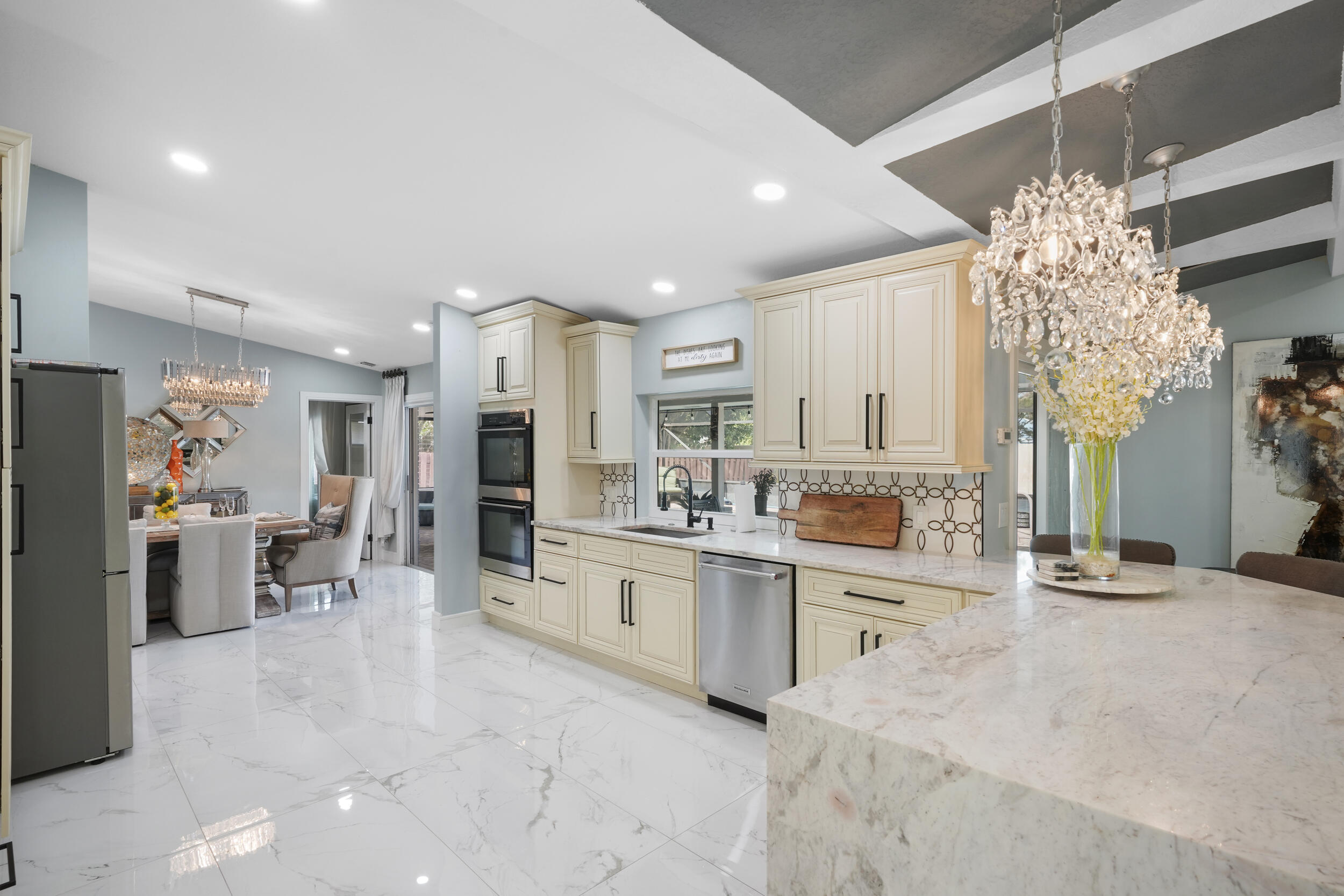 RIVERS EDGE - Residential