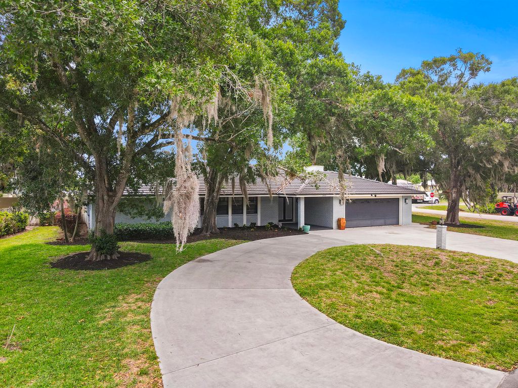 Photo of 7312 Elyse Circle, Port Saint Lucie, FL 34952 (MLS # B26020587)