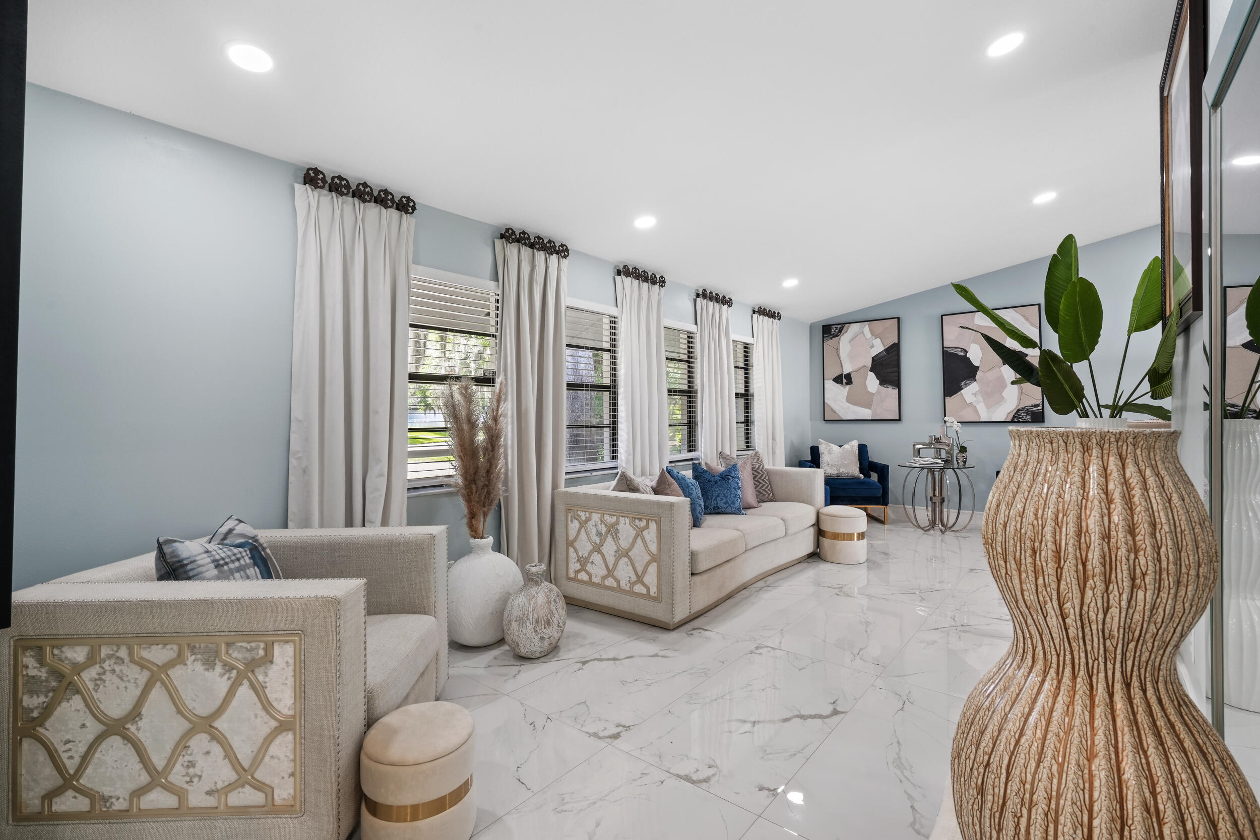 RIVERS EDGE - Residential