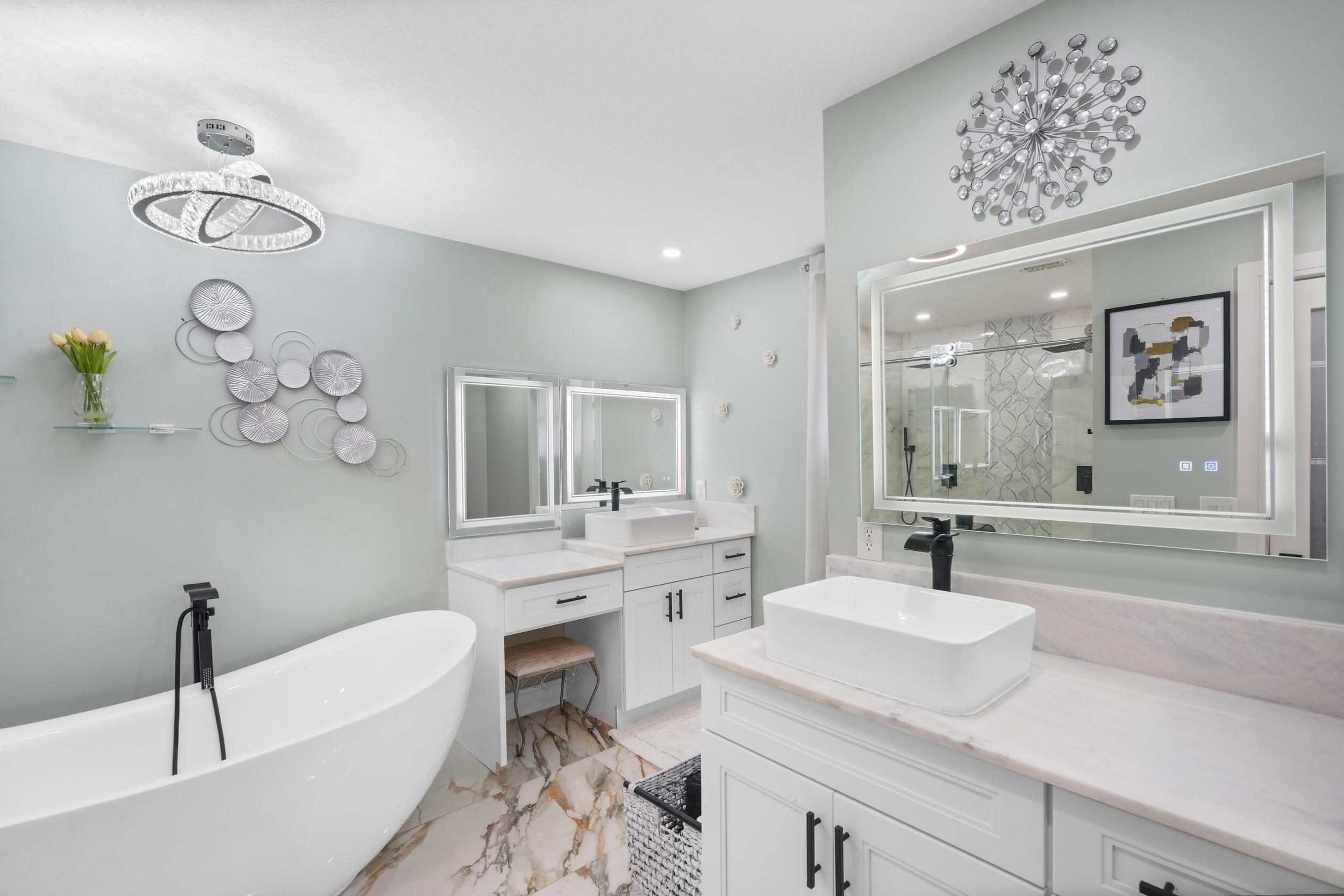 RIVERS EDGE - Residential