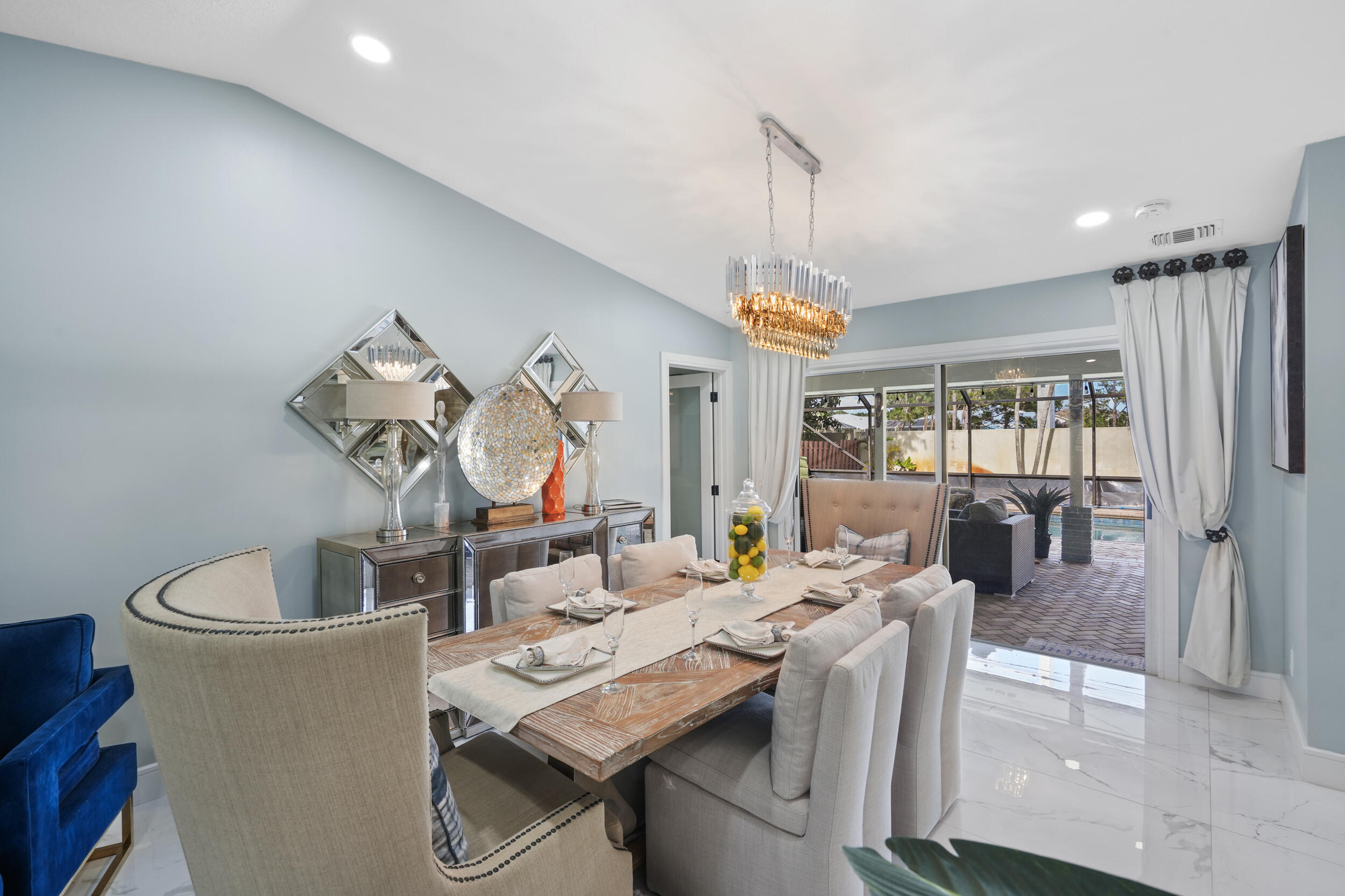 RIVERS EDGE - Residential