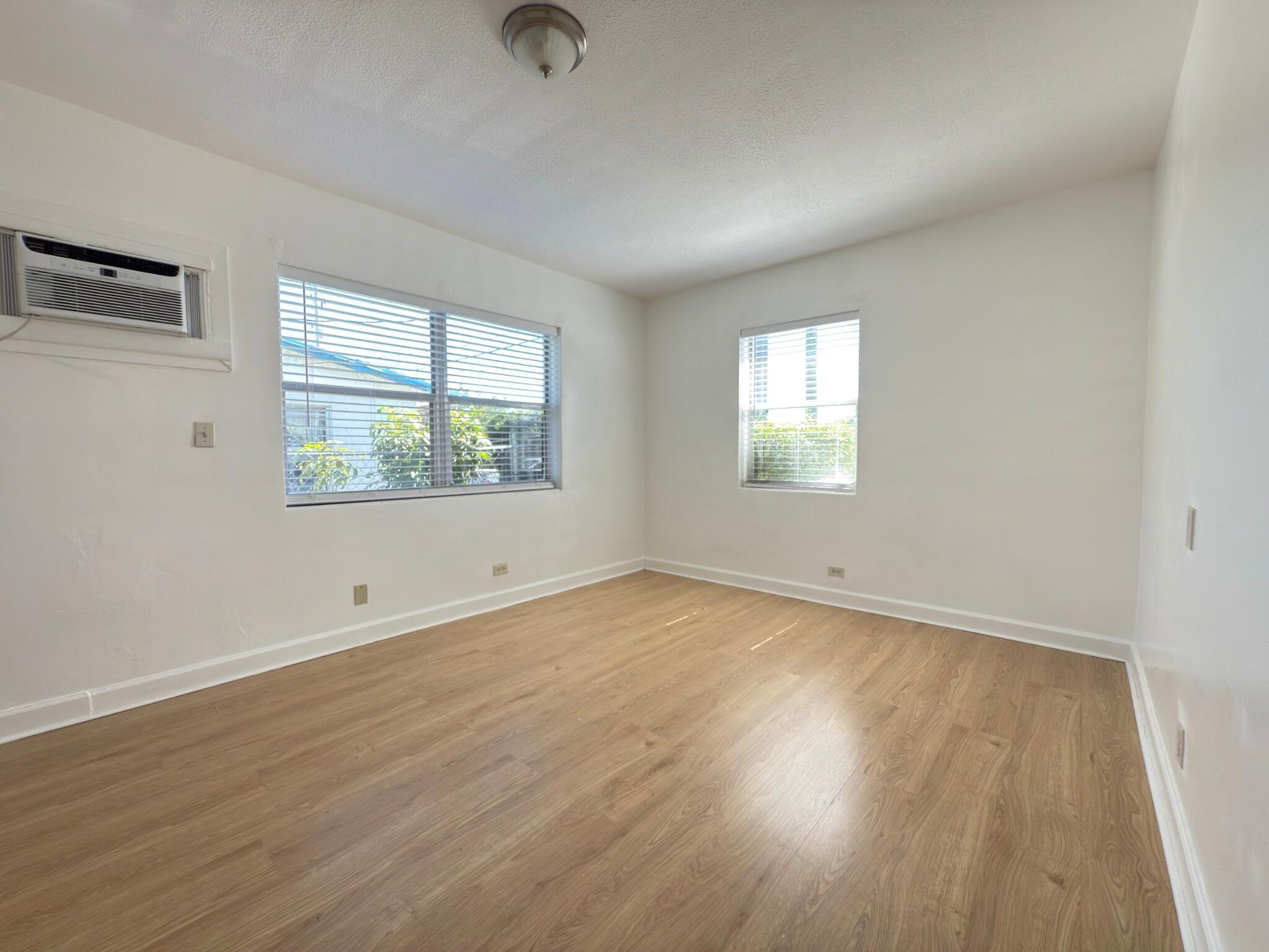 PLEASANT HEIGHTS - Residential Lease