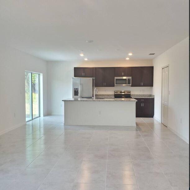 PORT ST LUCIE SECTION 12 - Residential Lease