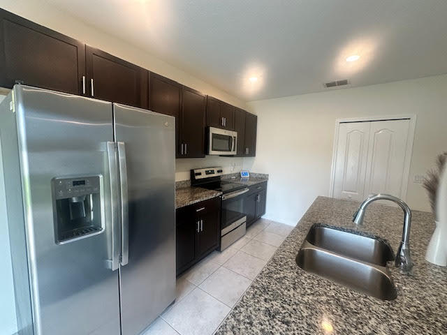 PORT ST LUCIE SECTION 12 - Residential Lease