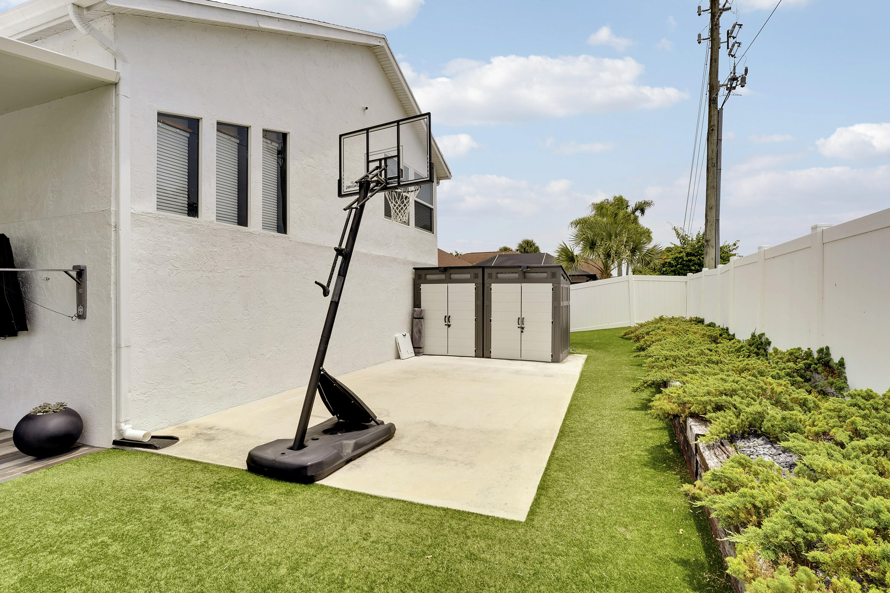 MEADOWS PARK - Residential