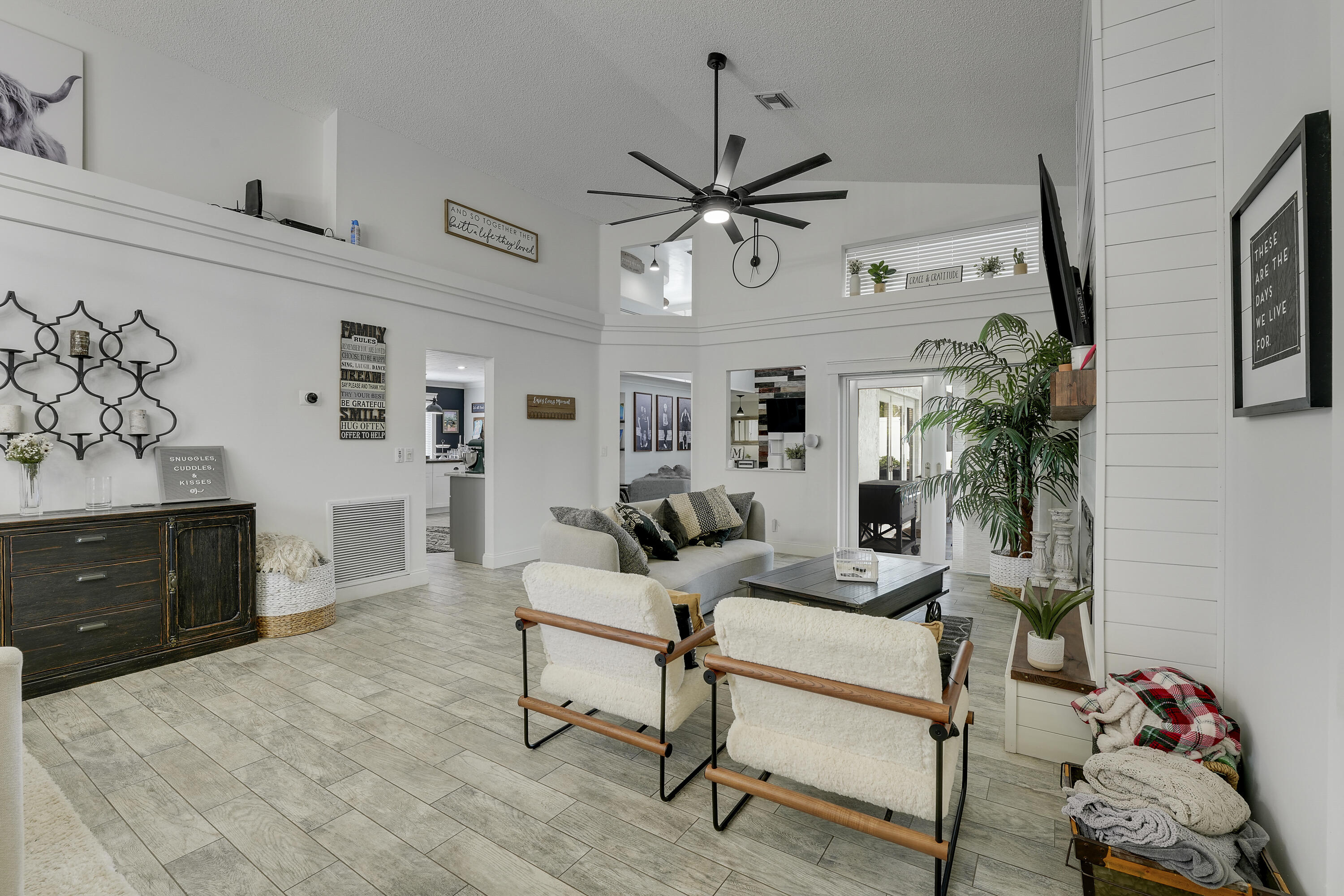 MEADOWS PARK - Residential