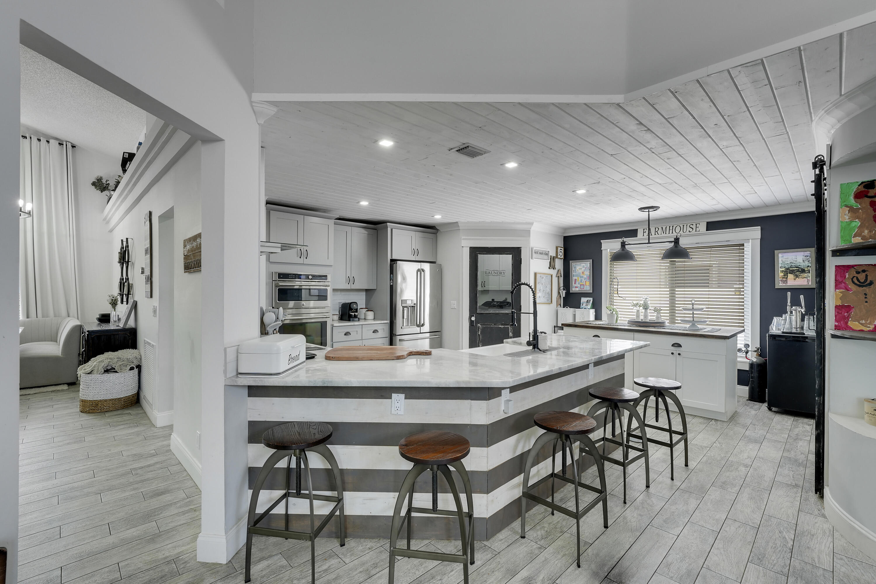 MEADOWS PARK - Residential