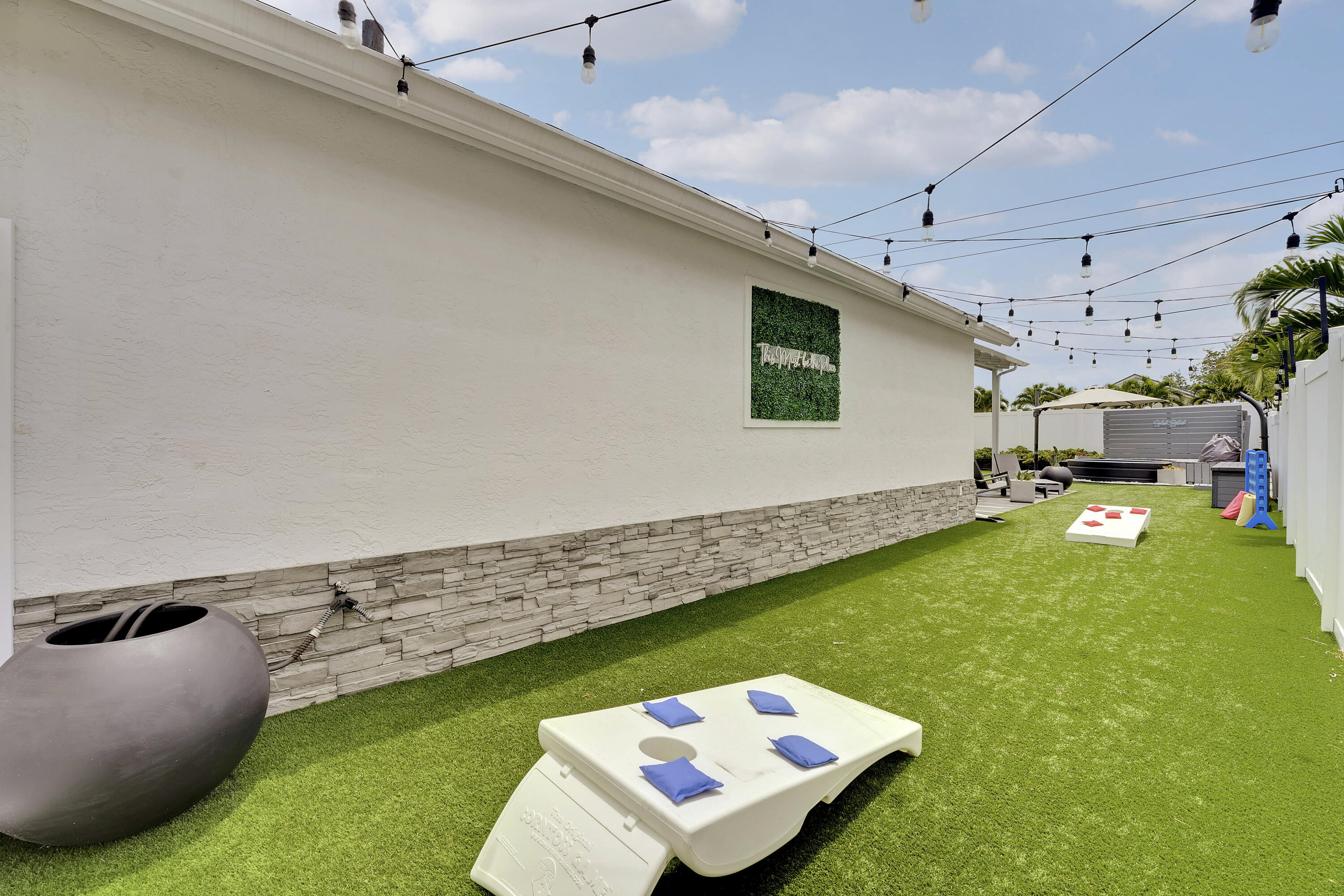 MEADOWS PARK - Residential