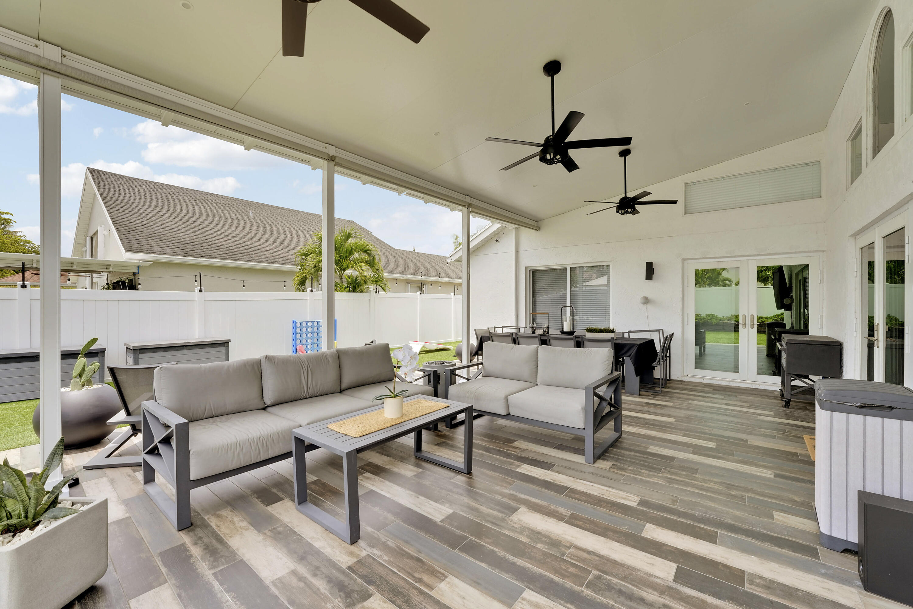 MEADOWS PARK - Residential