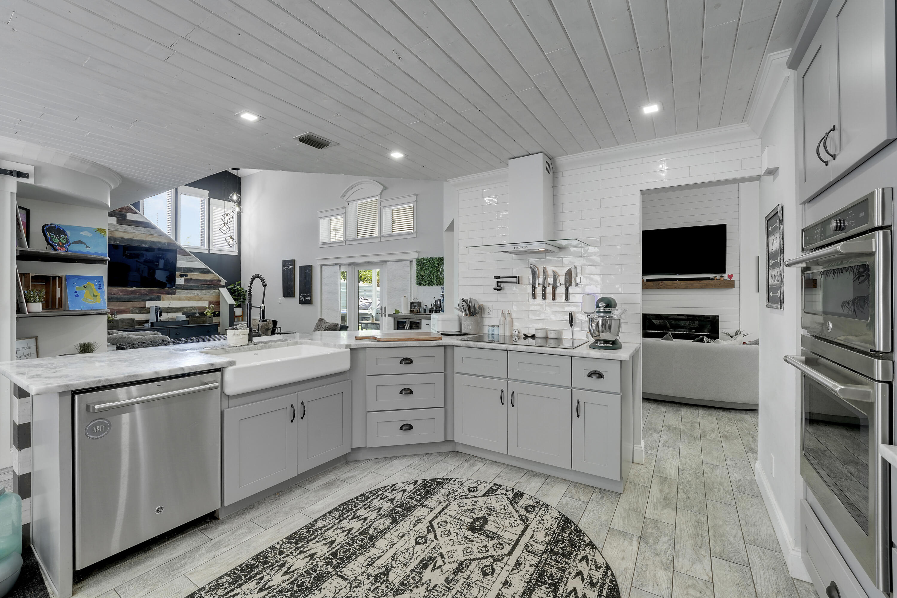 MEADOWS PARK - Residential